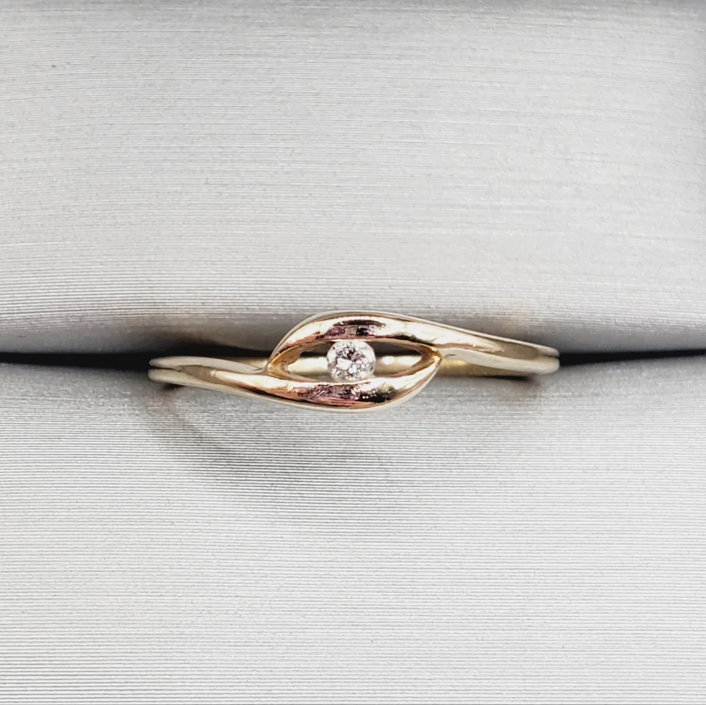 10k Solid Yellow Gold Genuine Round Diamond Band Ring